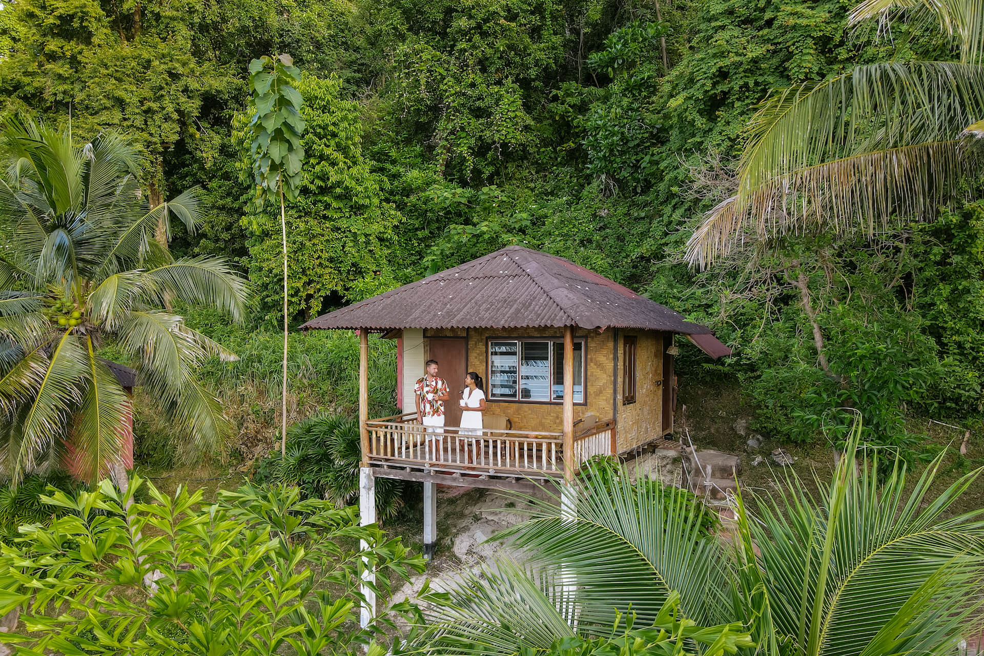 railay-beach-krabi-thailand-tropical-beach-of-wit-2022-07-01-05-42-12-utc.jpg